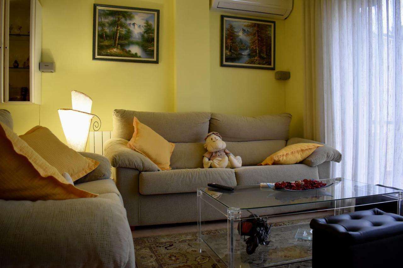 Magnolia, Habitacion Matrimonial Con Bano Uso Privado, En Casa Compartida Apartment Палафругел Екстериор снимка